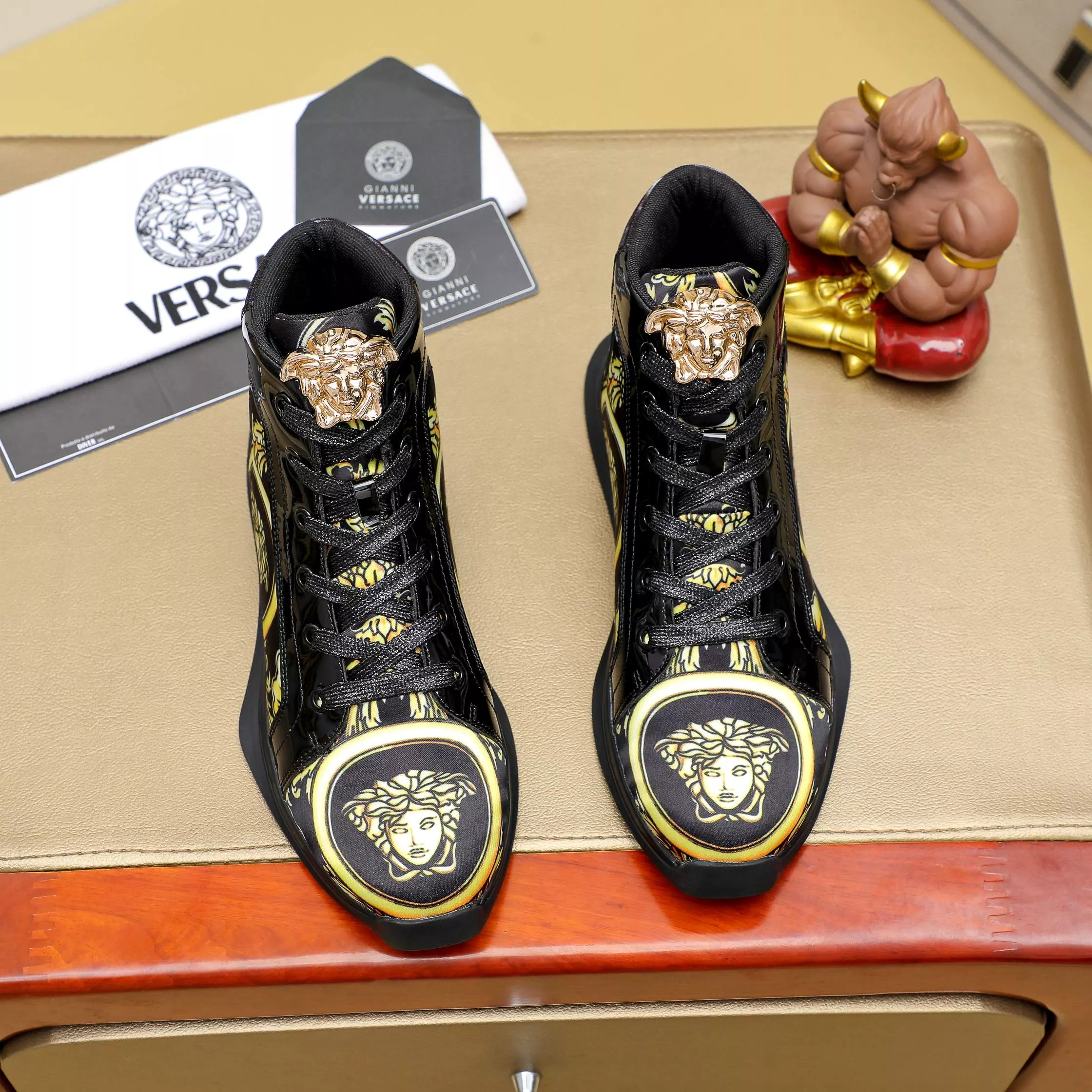 versace high tops chaussures pour homme s_12b52ba2